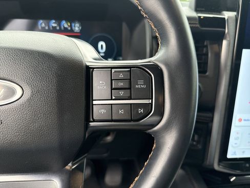 Used 2023 Ford Expedition Max Platinum image 15