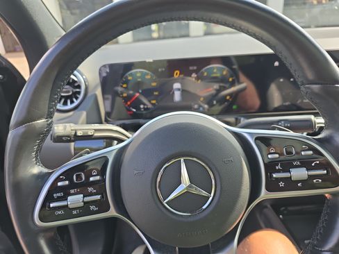 Used 2023 Mercedes-Benz GLA 250 4MATIC image 23