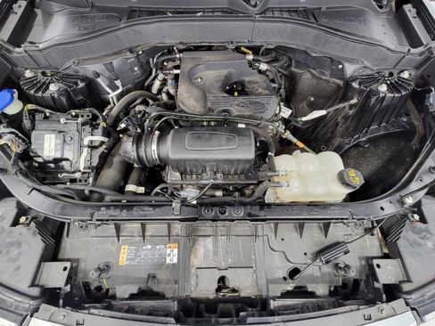 Used 2020 Ford Explorer XLT w/ Equipment Group 202A image 8