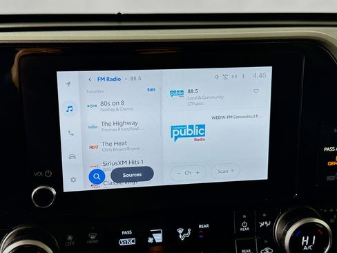 Certified 2025 Toyota Highlander image 15