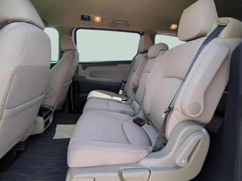 Used 2022 Honda Odyssey EX image 10