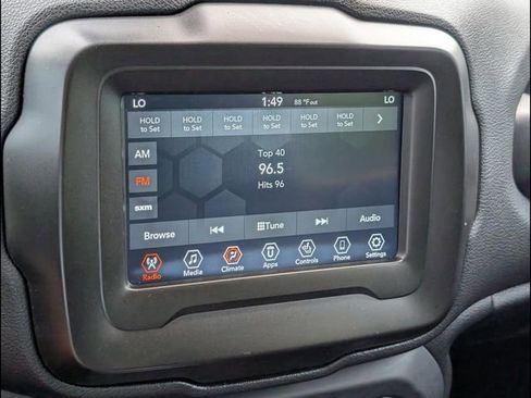 Used 2021 Jeep Renegade Latitude w/ Convenience Group AWD/4WD image 14