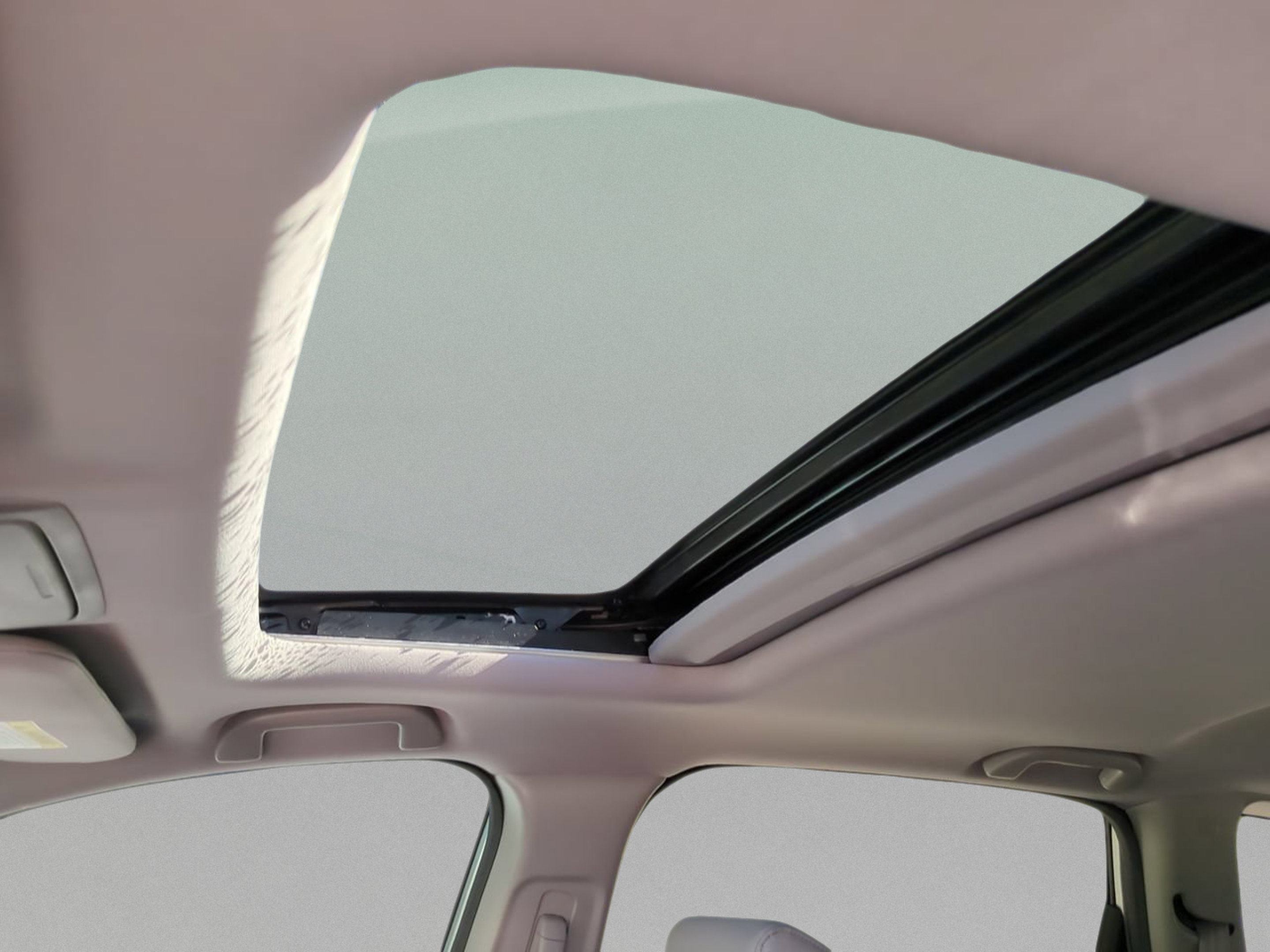 Used 2018 Honda CR-V Touring image 32