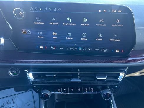 Used 2025 Chevrolet Traverse Z71 w/ Driver Confidence Package image 23