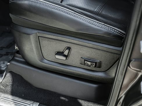 Used 2019 RAM 3500 Laramie AWD/4WD image 30
