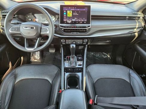 Used 2023 Jeep Compass Trailhawk image 9