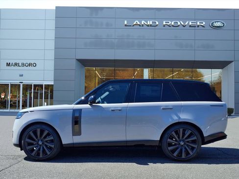 New 2025 Land Rover Range Rover SV image 6