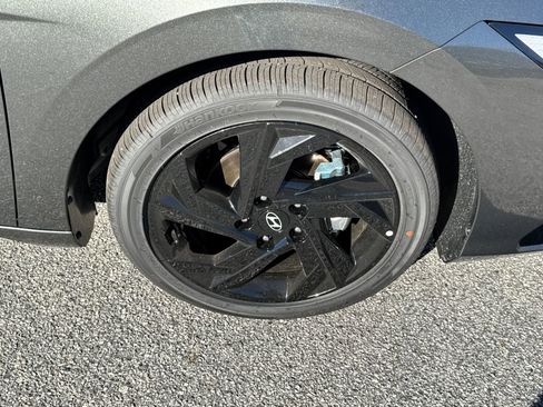 New 2026 Hyundai Elantra SEL Sport image 12