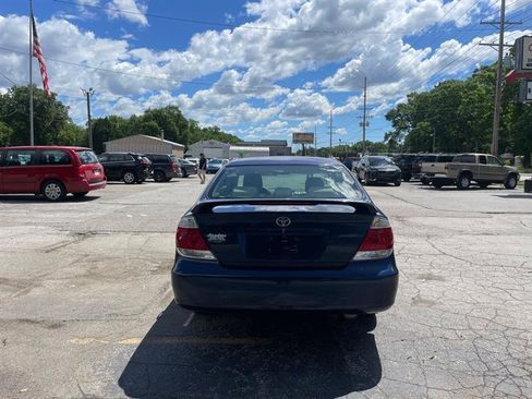 Used 2005 Toyota Camry LE FWD image 6