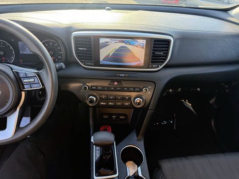 Used 2021 Kia Sportage LX FWD image 8