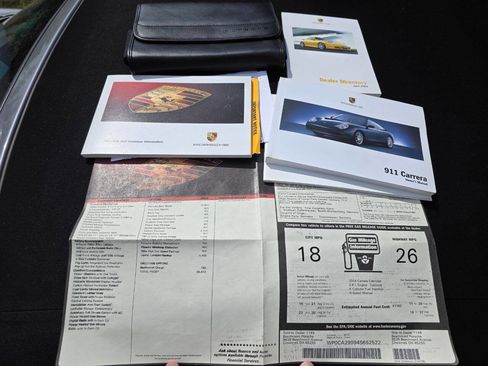 Used 2004 Porsche 911 Carrera image 9