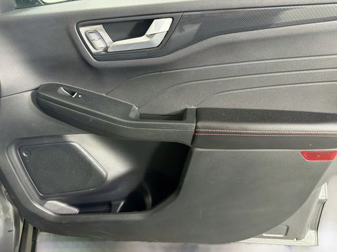 Used 2025 Ford Escape ST-Line FWD image 30
