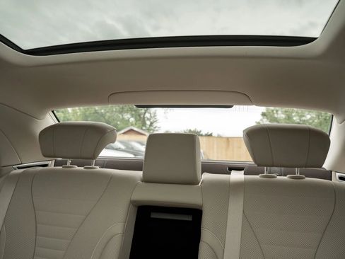 Used 2019 Mercedes-Benz S 560 4MATIC Sedan image 35