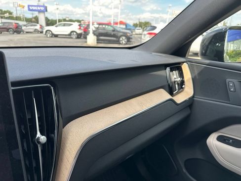 Used 2026 Volvo XC60 T8 Plus w/ Protection Package Premier AWD/4WD image 19