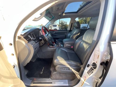 Used 2010 Lexus LX 570 4WD image 10