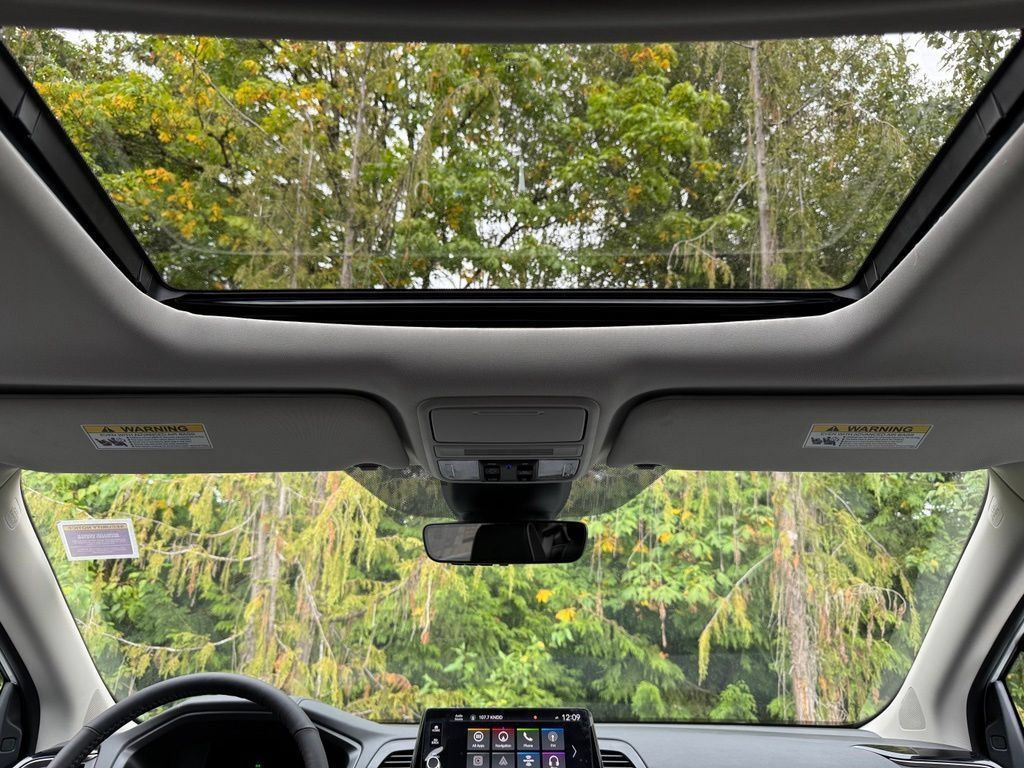 New 2026 Honda Odyssey Elite image 24