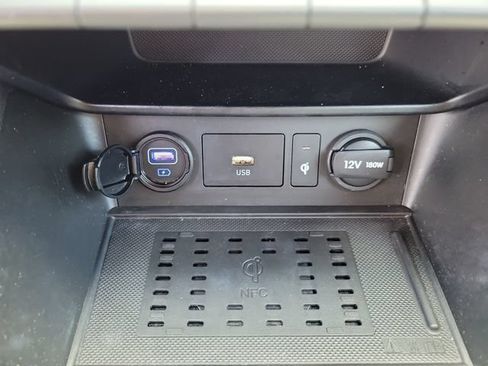 Used 2022 Hyundai Kona Limited AWD/4WD image 36
