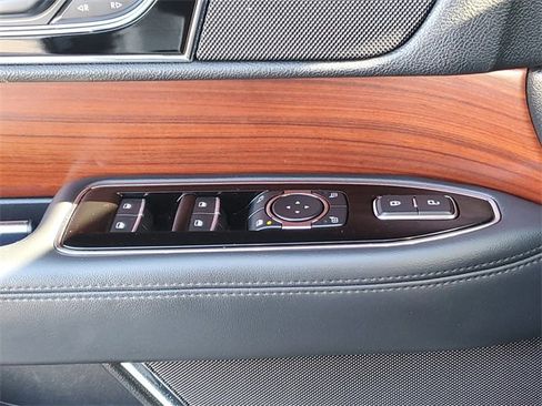 Used 2022 Lincoln Navigator L Reserve image 25