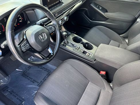 Used 2023 Honda Civic EX image 4
