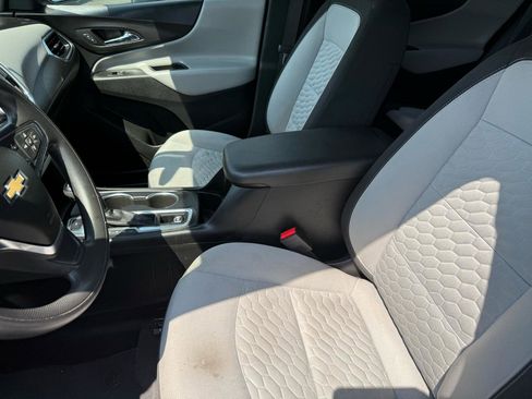 Used 2020 Chevrolet Equinox LT AWD/4WD image 16
