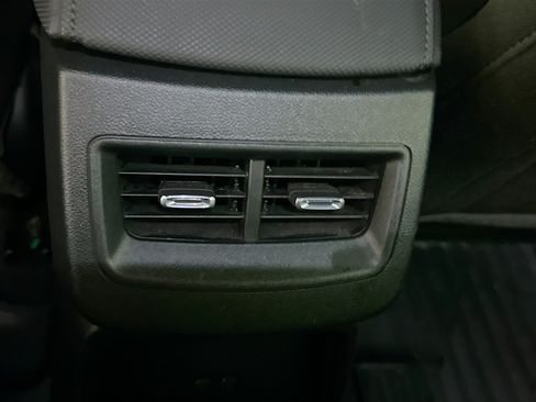 Used 2025 Chevrolet Equinox EV LT FWD image 28