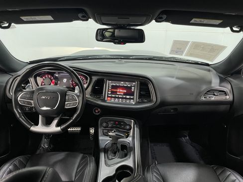 Used 2022 Dodge Challenger SRT Hellcat w/ Plus Package RWD image 18