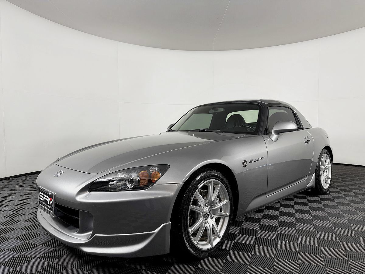 Used 2004 Honda S2000 image 2