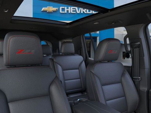 New 2026 Chevrolet Traverse Z71 image 24