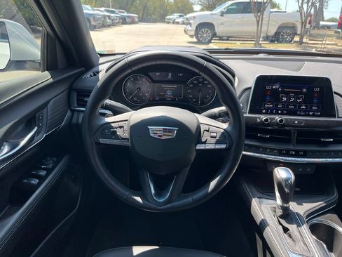 Used 2026 Cadillac CT4 Luxury RWD image 15