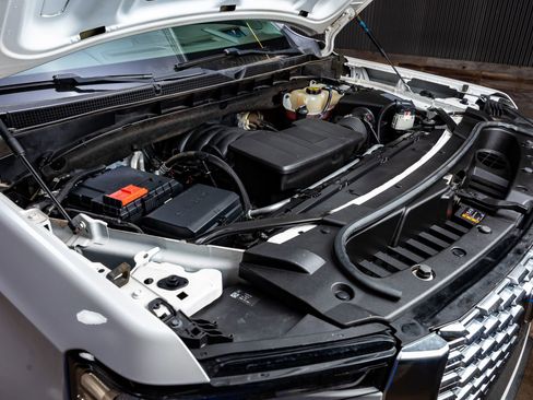 Used 2021 GMC Yukon Denali w/ Denali Premium Package image 44