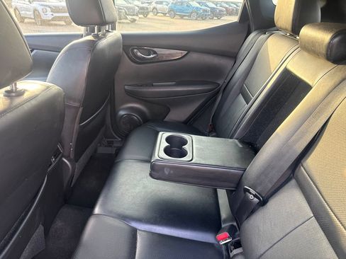 Used 2022 Nissan Rogue Sport SL w/ Premium Package FWD image 35