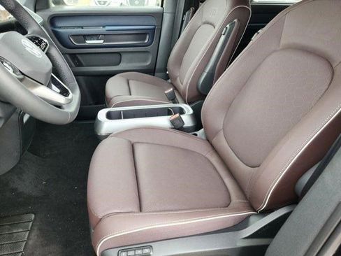 New 2025 Volkswagen ID. Buzz Pro S image 12