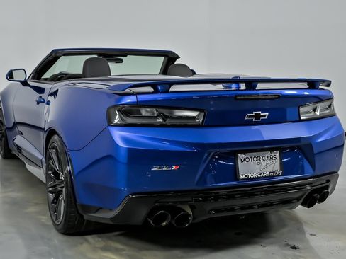 Used 2018 Chevrolet Camaro ZL1 RWD image 10