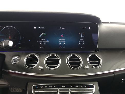 Certified 2022 Mercedes-Benz E 350 4MATIC Sedan image 17
