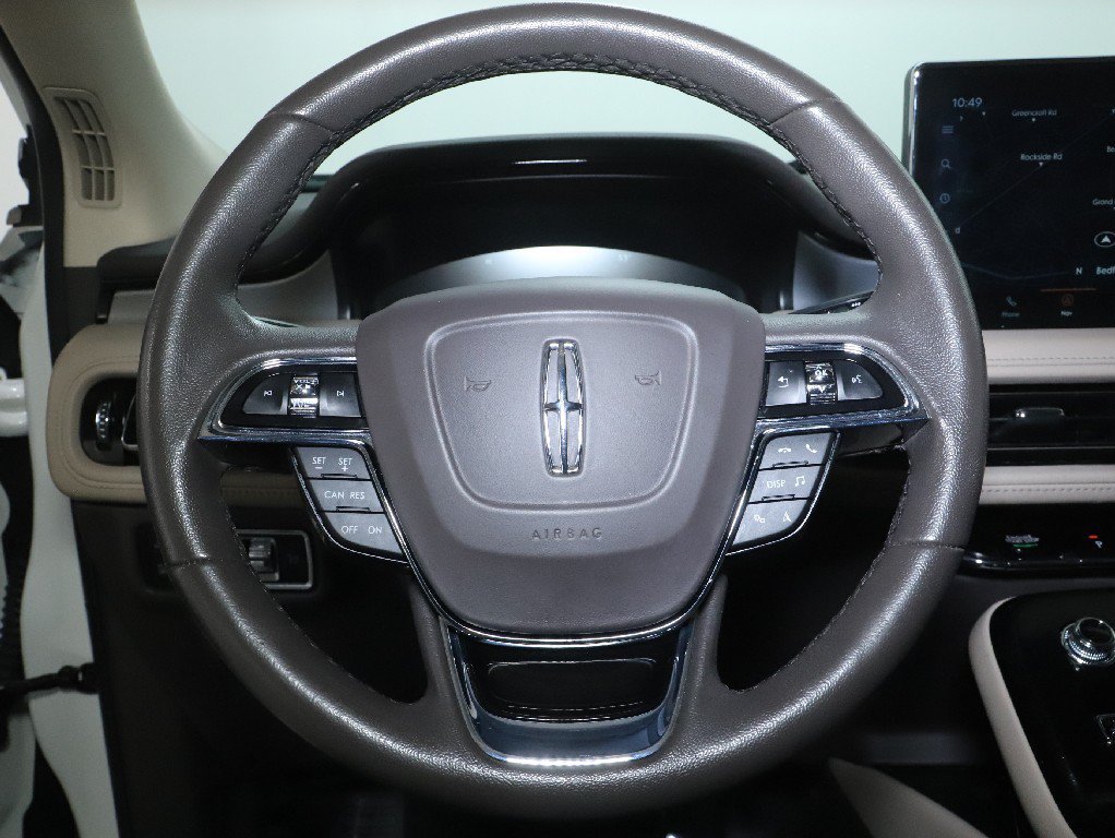 Used 2023 Lincoln Nautilus FWD w/ Premium Package image 21