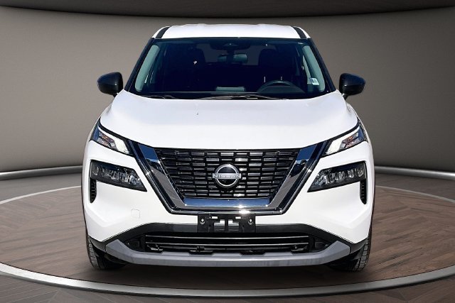 Used 2023 Nissan Rogue S AWD/4WD image 3