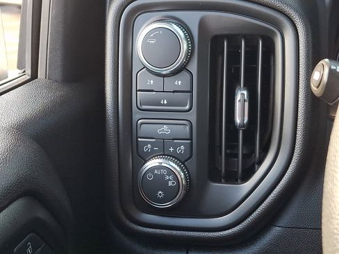 Used 2024 GMC Sierra 2500 Pro image 22