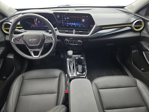 Used 2024 Chevrolet Trax ACTIV w/ Sunroof Package FWD image 9