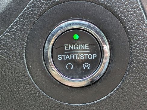 Used 2017 Ford Explorer XLT w/ Equipment Group 202A image 34