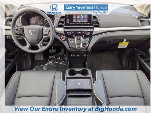 New 2026 Honda Odyssey Touring image 15