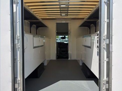 New 2026 Ford E-450 and Econoline 450 Super Duty w/ Power Equipment Group RWD image 19