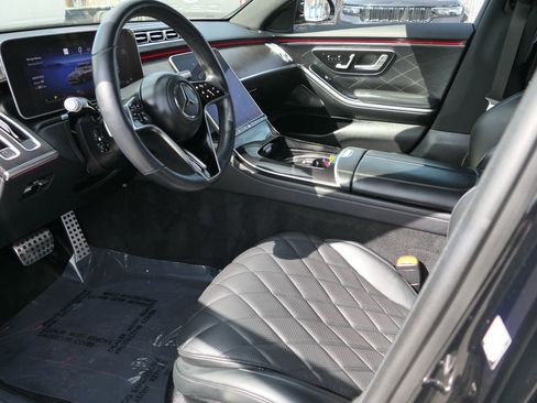 Used 2022 Mercedes-Benz S 580 4MATIC Sedan image 13