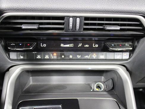 Used 2024 MAZDA CX-90 3.3 Turbo w/ Preferred Plus AWD/4WD image 19