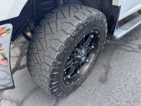 Used 2017 RAM 2500 Laramie AWD/4WD image 16
