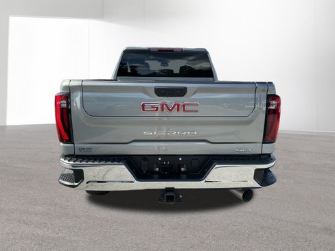 Used 2025 GMC Sierra 3500 SLT w/ SLT Convenience Package AWD/4WD image 20