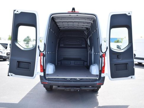 New 2025 Mercedes-Benz Sprinter 2500 image 7
