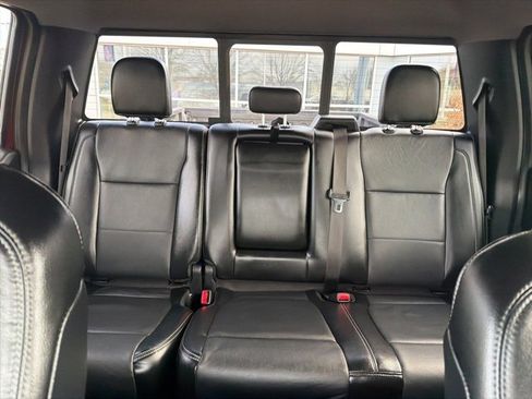 Used 2015 Ford F150 Lariat w/ Trailer Tow Package image 26