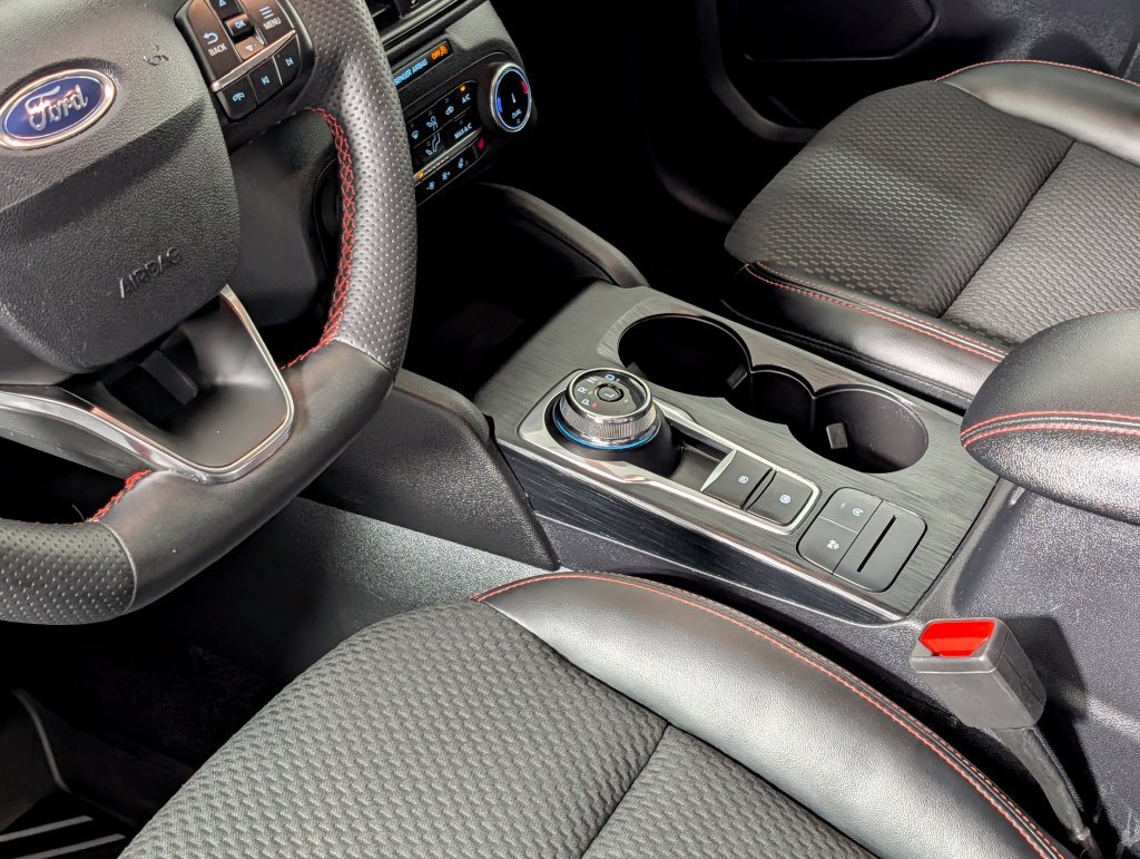 Certified 2023 Ford Escape ST-Line w/ Cold Weather Package FWD image 22