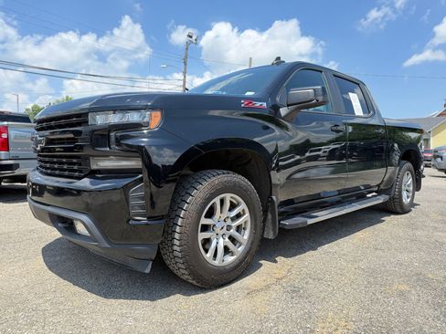 Used 2019 Chevrolet Silverado 1500 RST w/ All-Star Edition AWD/4WD image 2