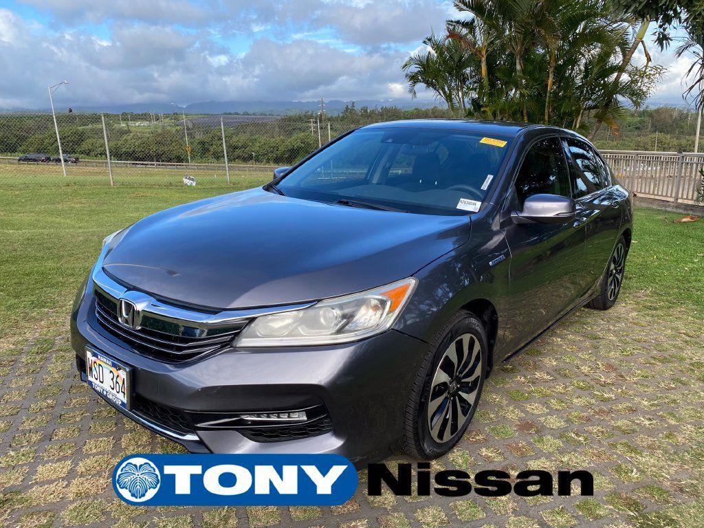 Used 2017 Honda Accord Hybrid Sedan image 3